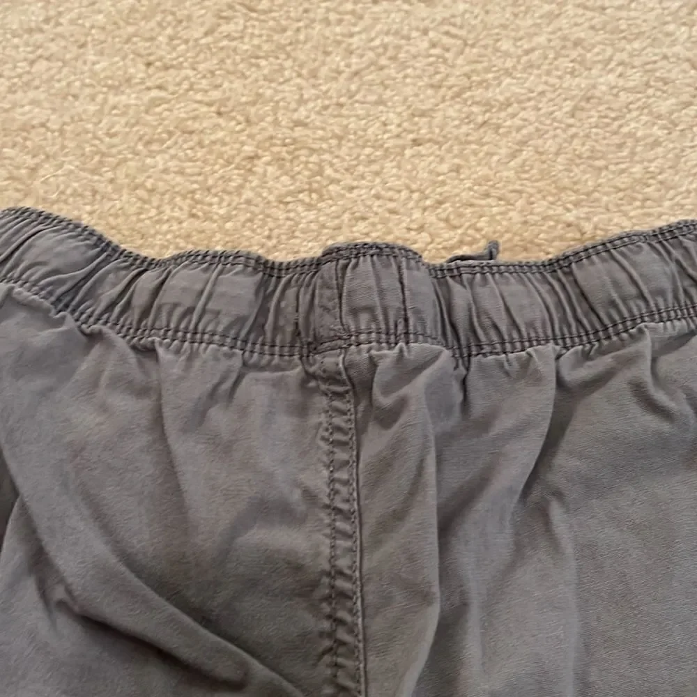 OLD NAVY SIZE LARGE SHORTS
